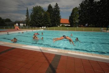 Bazeni na konjiškem vabijo Bazeni na konjiškem vabijo