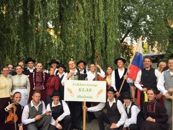 Horjulski folkloristi zaplesali na Poljskem