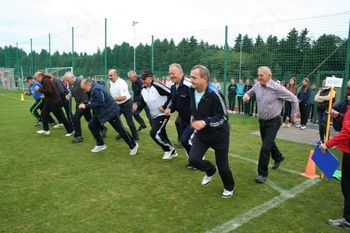 MEDGENERACIJSKO GIBANJE