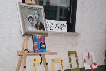 Stopim(o) iz okvirjev, naj živi aktivizem!