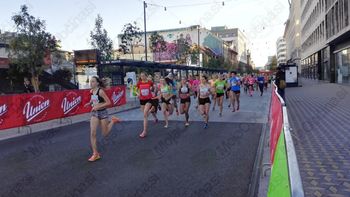 Karin in Urška na srednješolskem teku