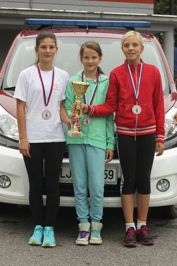 Državne podprvakinje so Anja, Eva in Tajda