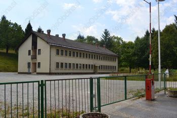 Država prodaja stadion v nekdanji vojašnici
