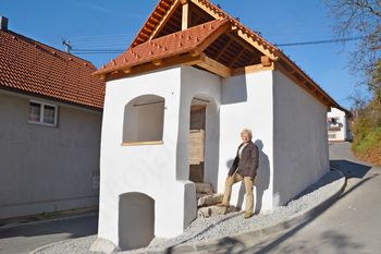 Na Stari Vrhniki so prenavljali Lukacovo kaščo