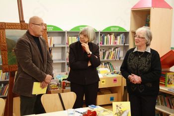 Dora Čehovin Jež in njene pesmi in slike Dora Čehovin Jež in njene pesmi in slike