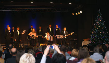 Družinski trio Buček in solista (foto: Srdjan Mohorič)