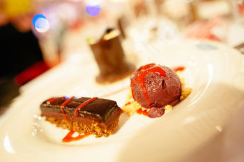 Pustni ples z Okusi Radol'ce