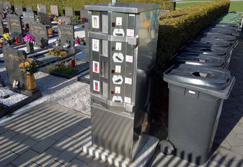 Svečomat na borovniškem pokopališču