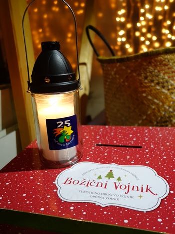 Betlehemska luč je svetila tudi na Božičnem Vojniku.