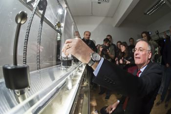 Uspešna otvoritev eksperimenta Tiha voda mostove dere