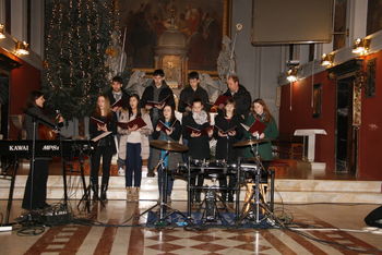 Revija DRG in koncert skupine Odsev