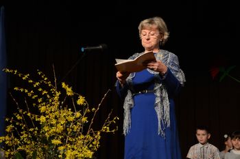 Marija Malovrh je recitirala Julkine pesmi in povedala o njej nekaj spominov.