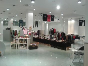 GARAŽNA RAZPRODAJA V TREBNJEM