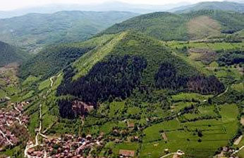 DUHOVNO potovanje in ogled Bosanskih piramid