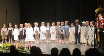 Območno srečanje vrtčevskih folklornih sklupin