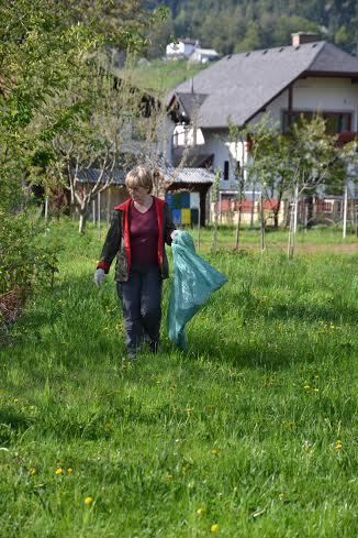 Društvo Smetlika pomagalo pri čistilni akciji