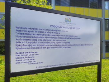 Sončna ura pri OŠ Ob Dravinji