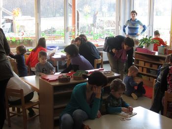 Večer z mamami pri Čebelah in Kresnicah