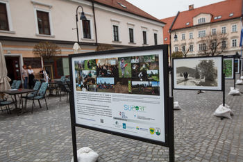 Na Trgu svobode v Slovenj Gradcu razstava fotografij na prostem - o Pohorju