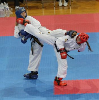 KRISTINA MOMČILOV JE EVROPSKA PODPRVAKINJA v Taekwon do-ju