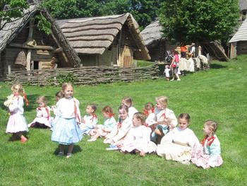 Pester spremljevalni program
