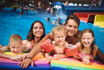 Pool party