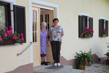 Gostoljuben sprejem edine še živeče sestre Dobrotinškovih bratov