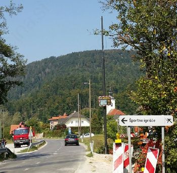 Nov prikazovalnik hitrosti