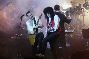 Rock spektakel 'The Show Must Go On' 