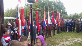 V spomin in opomin