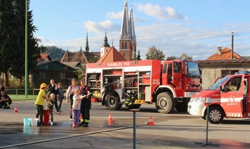 Učenci OŠ Šmartno spoznali lokalna društva in zavode Učenci OŠ Šmartno spoznali lokalna društva in zavode