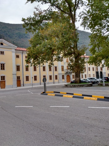 Dvorec Lanthieri je lastnica odstopila občini