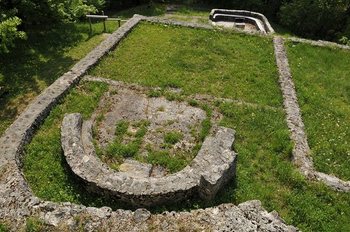 Planinski izlet na Ajdovski Gradec in Lamperče