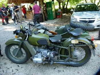 Hop na motor in svobodno v svet