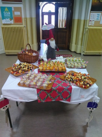 UŽIVANJE SADJA IN SADNIH NAPITKOV