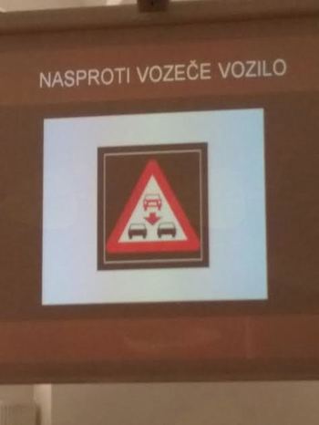 NOVOSTI V CESTNOPROMETNIH PREDPISIH
