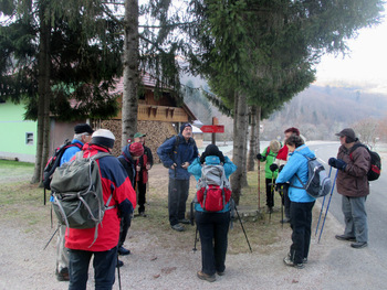 FOTOREPORTAŽA: Izlet PD Podpeč Preserje na Ajdovski gradec  4. 12. 2016