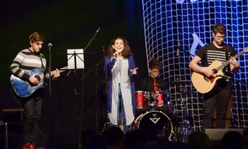 Koncert Glasbeni zadetek ponovno v polno!