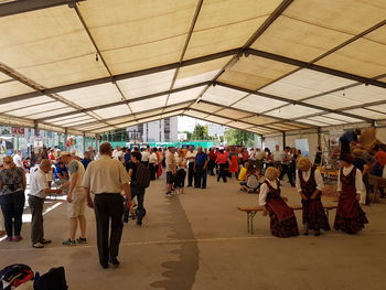 Ustvarjalni vrvež pod šotorom v Vojniku