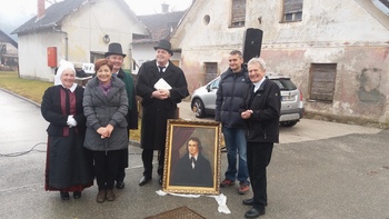 Prešernova Urška plesala v Sebenjah