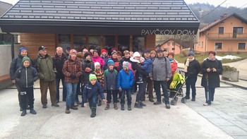 Ob kulturnem prazniku Pavčkov dom obiskali člani društva Turnše – Češenik