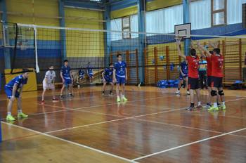 Mala odbojka obstala na pragu polfinala, druga ekipa do zmage Mala odbojka obstala na pragu polfinala, druga ekipa do zmage