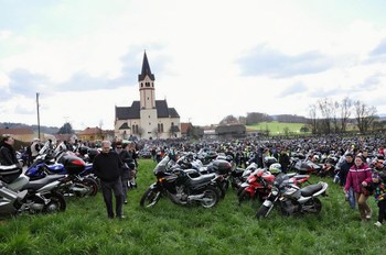17. aprila vseslovenski blagoslov motorjev in motoristov v Mirni Peči