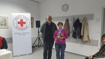Slavica Derganc prejela bronasti znak Rdečega križa Slovenije