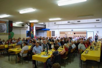 PRIJETNO NEDELJSKO DRUŽENJE STAREJŠIH OBČANOV