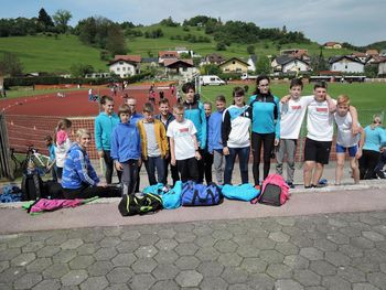 NA ATLETSKEM MITINGU V ŠENTJURJU KAR SEDEM MEDALJ ZA ATLETSKI KLUB SLOVENJ GRADEC