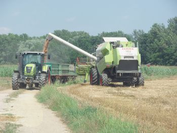 Cenik strojnih uslug žetve Cenik strojnih uslug žetve
