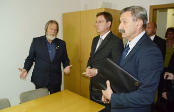 Cerar na Vrhniki: občani morajo čimprej dobiti celovite informacije