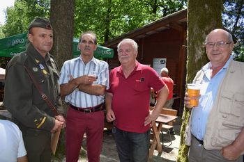 Tovariško srečanje na Debencu