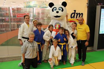 JUDO KLUB KOMENDA IN HERVIS V QLANDIJI POSKRBELA ZA OTROŠKO ZADOVOLJSTVO